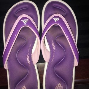 Size 8 adidas flip flops